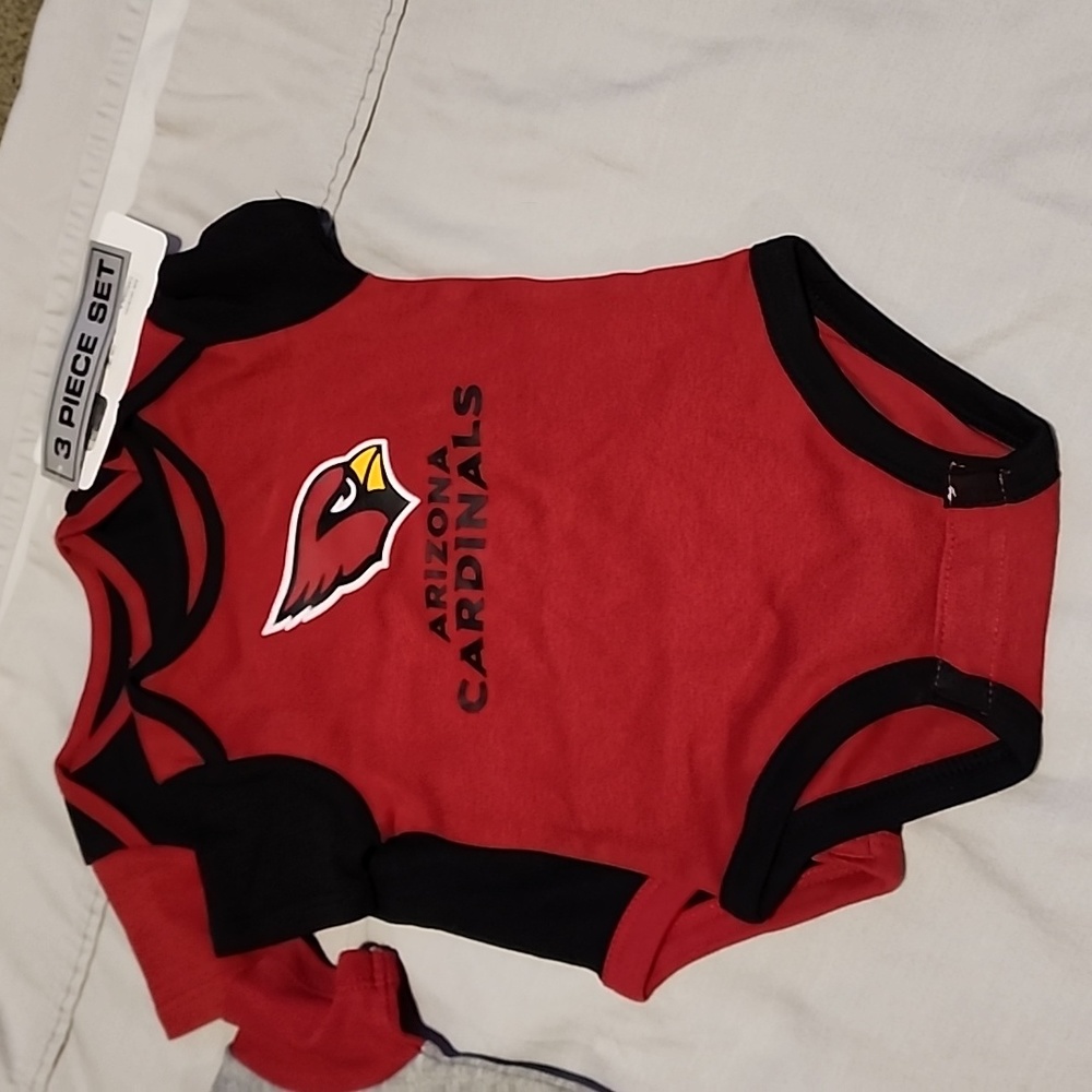 3-6 months baby onsies - Picture 2 of 4